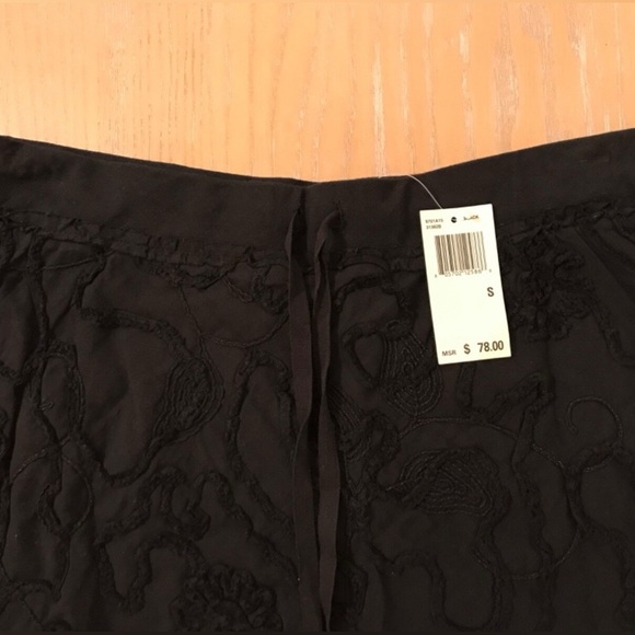 Max Studio Black Floral Textured A-Line Skirt - Picture 5 of 5